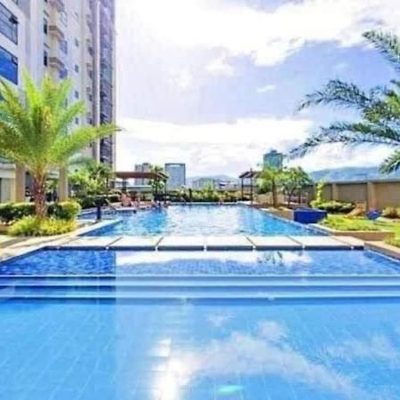 Horizon 101 A12 Shortwalk To Mango Avenue & Robinson Mall Cebu Kültér fotó